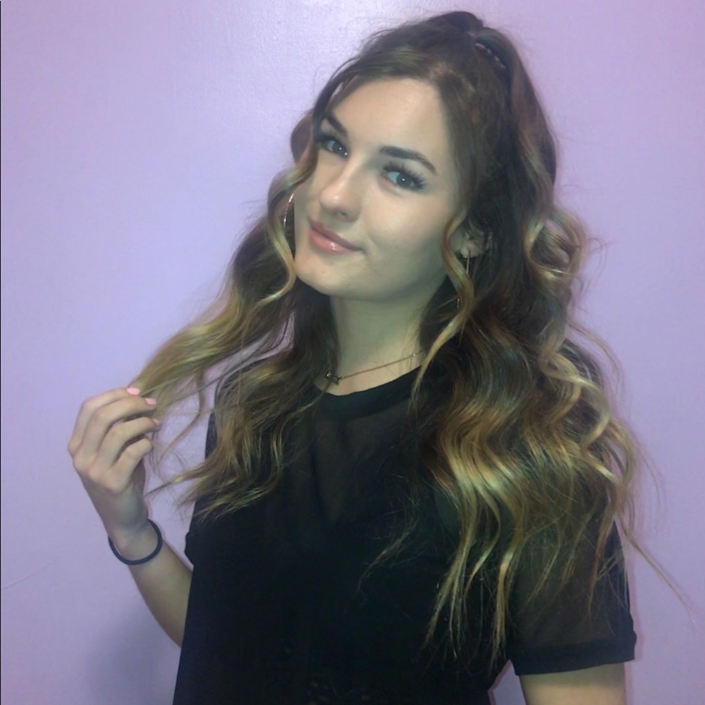 Meet your Posher, Elli
